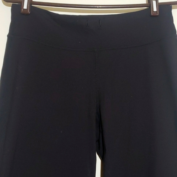 Lululemon Relaxed Fit Black Pant - Picture 5 of 8
